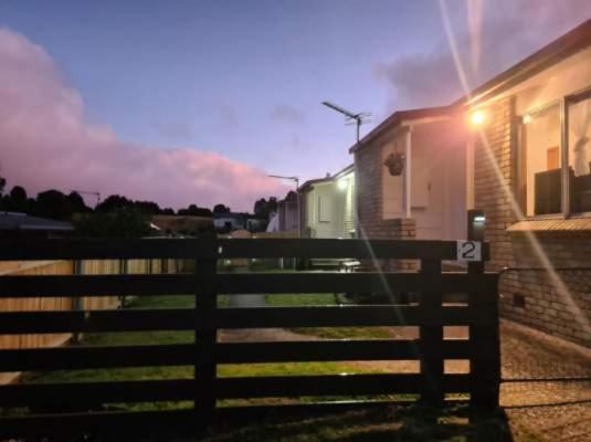 Waratah Waterfall Retreat Unit 1 Free Pay Tv In Two Rooms Free Wifi Exterior photo