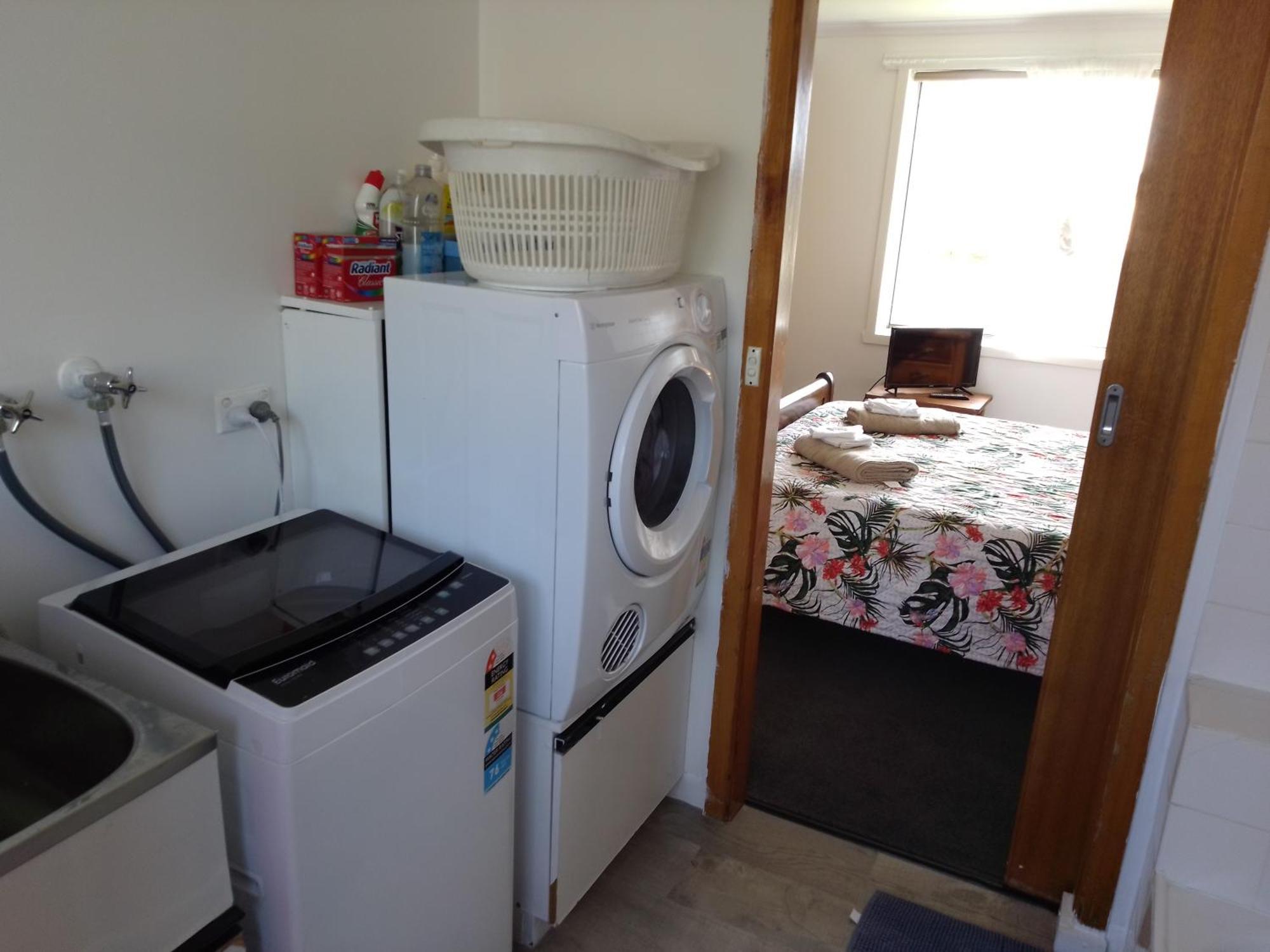 Waratah Waterfall Retreat Unit 1 Free Pay Tv In Two Rooms Free Wifi Exterior photo