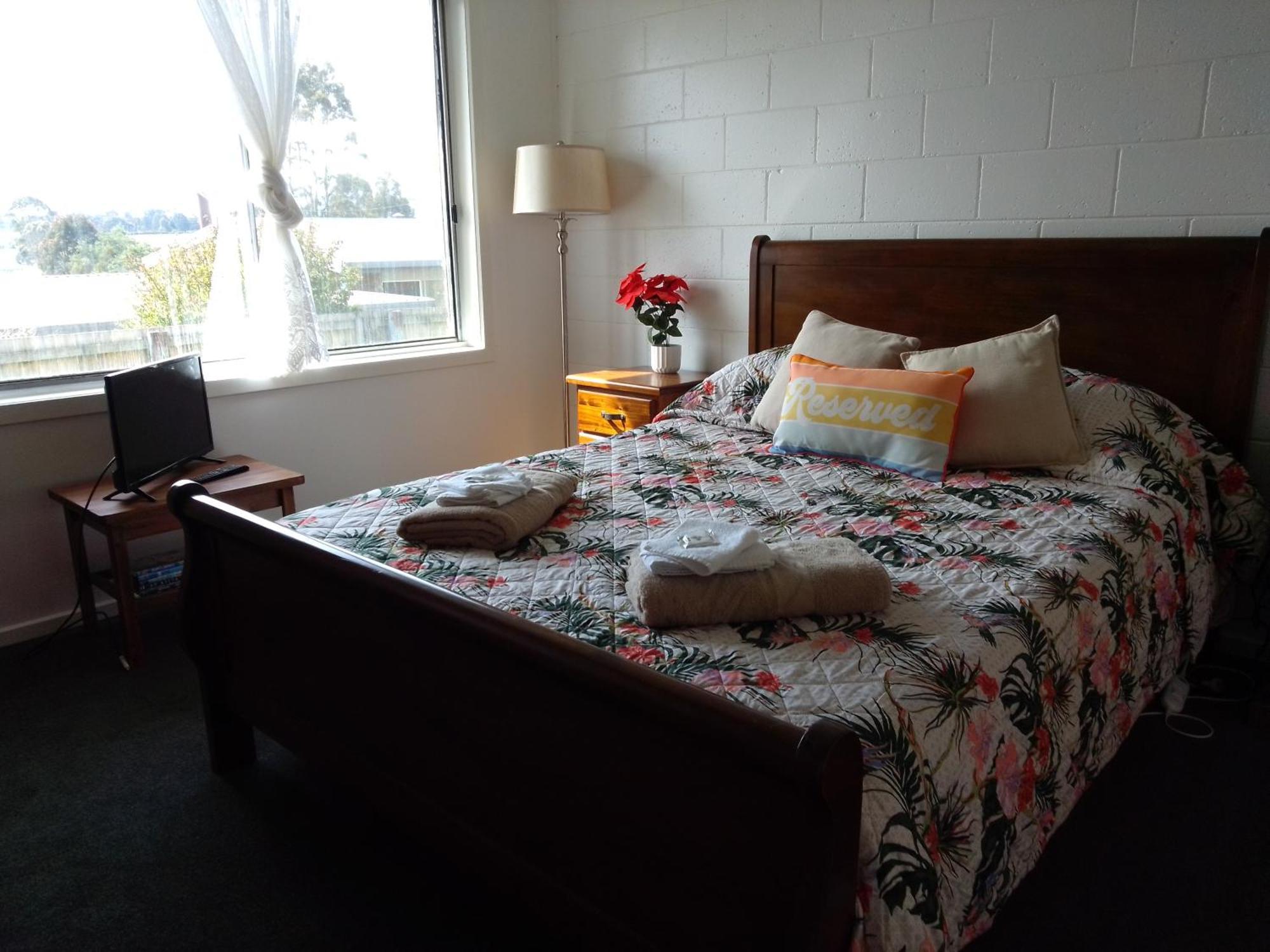 Waratah Waterfall Retreat Unit 1 Free Pay Tv In Two Rooms Free Wifi Exterior photo